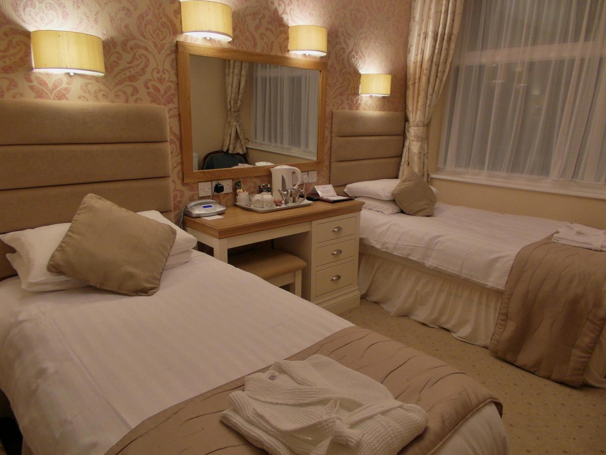 Bedford Hotel Літам-Сент-Еннс Номер фото