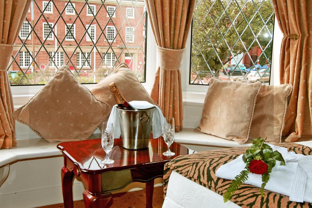 Bedford Hotel Літам-Сент-Еннс Екстер'єр фото